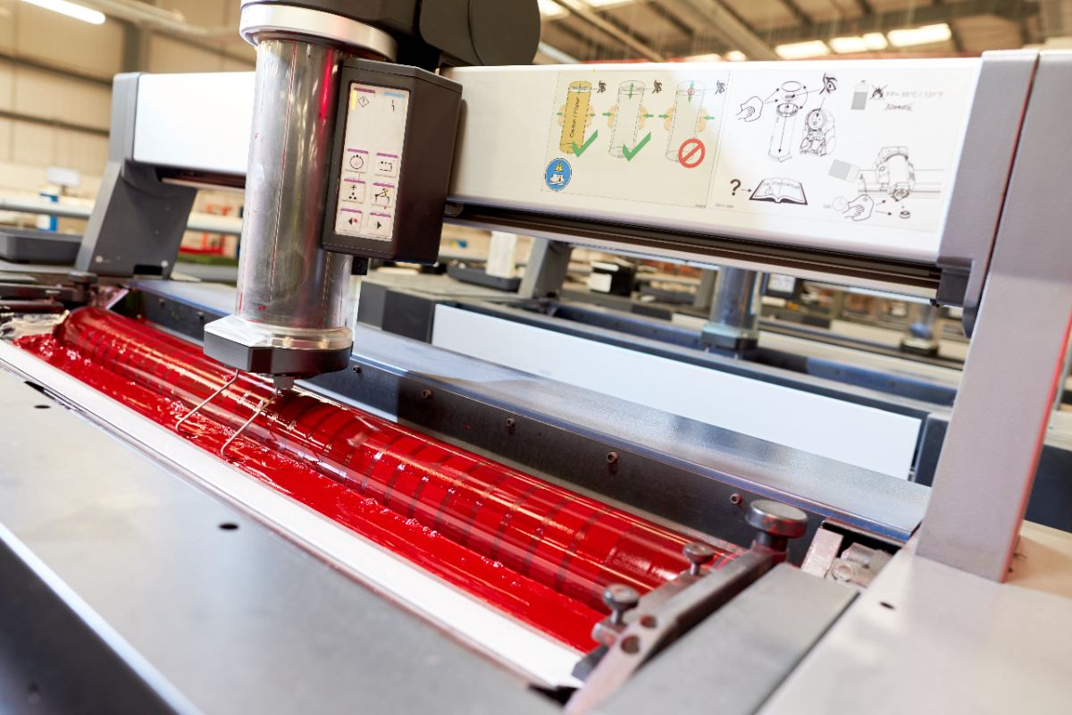 Ink roller on the litho press